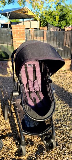 Evenflo pivot stroller