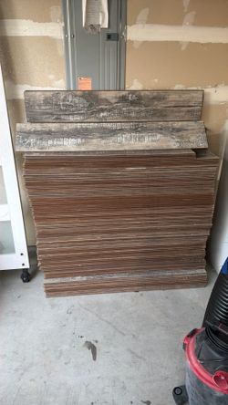 🔥 RARE Discontinued 12mm Distressed Laminate Flooring – Approx. 600 SF