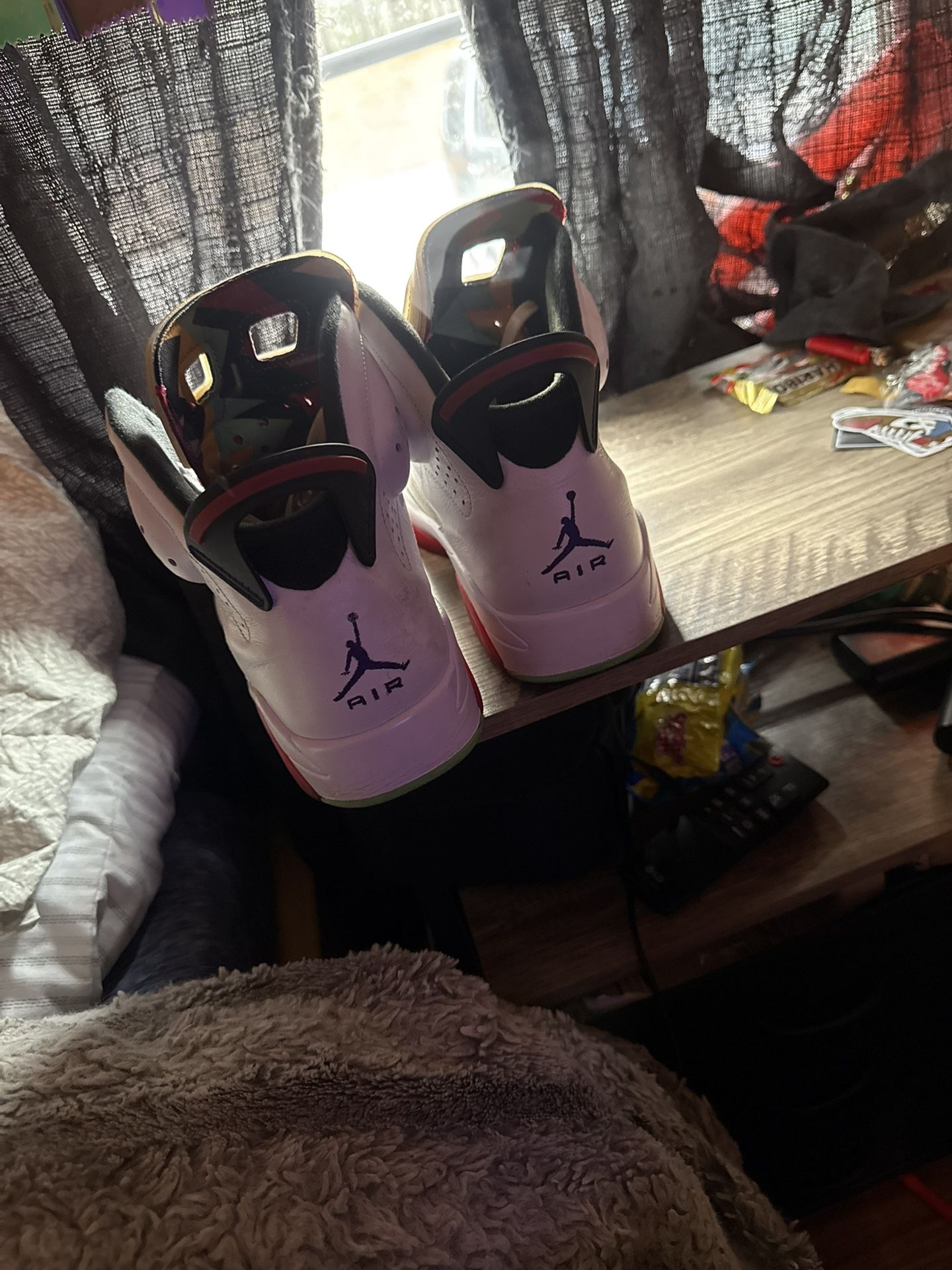 Jordan 6 Hare