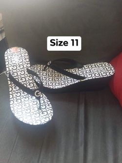 New women’s sandals size 11 they more like a size 10