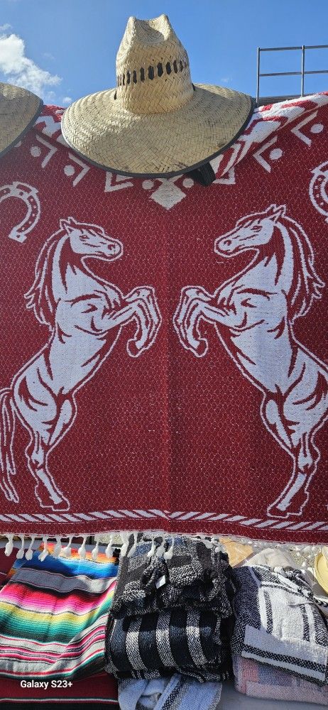 Ponchos Gabàn-poncho