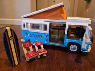 LEGO Volkswagen T2 Camper Van Set