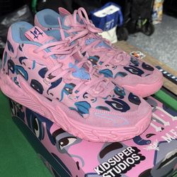 Junior melo basketball shoes