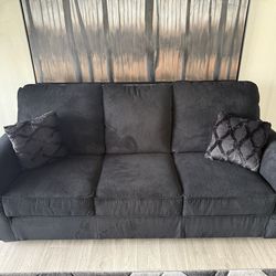 Black Sofa 90”