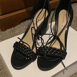 Gianni Bini Black Heels, Size:9W 