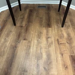 Table + 4 Chairs 