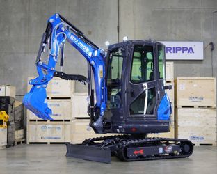 RIPPA R22-3 PRO Kubota Diesel Mini Excavator - Cab