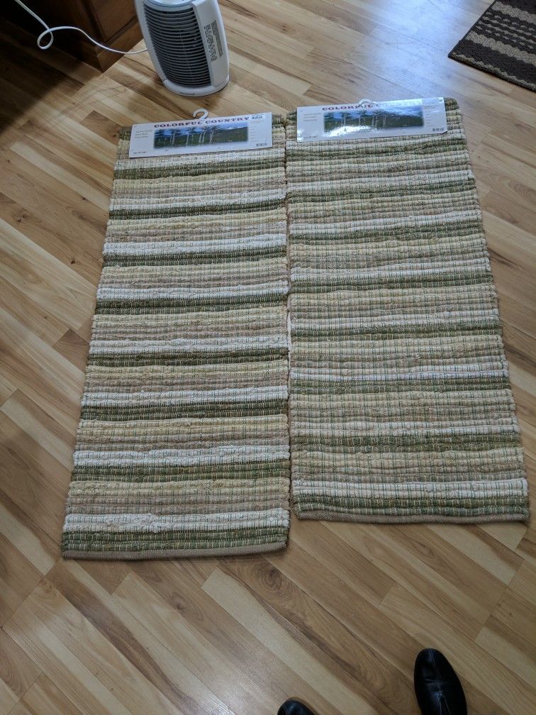 Throw Rugs