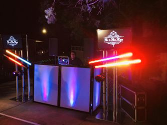 DJ