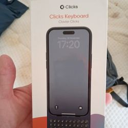 Clicks keyboard For iPhone 16e And 15