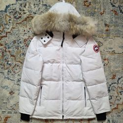 Women's Chelsea White Parka Size S/M