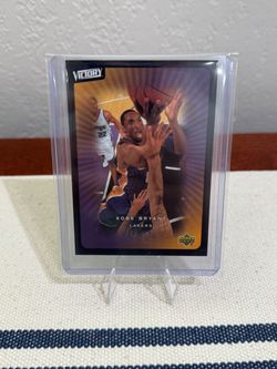 2003-04 Upper Deck Victory Kobe Bryant #47.