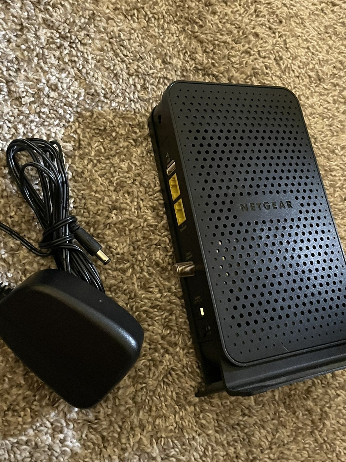 Netgear N600 Router and cable modem Combo
