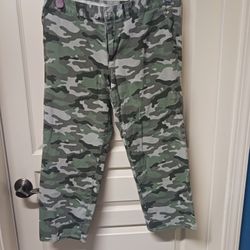 Camo Capris