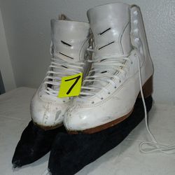 Size 6m7w Ice Figure Skates 