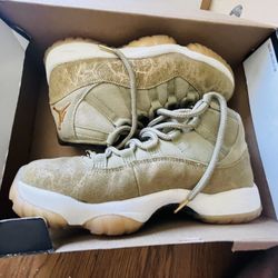 Women’s Jordan Sneakers 
