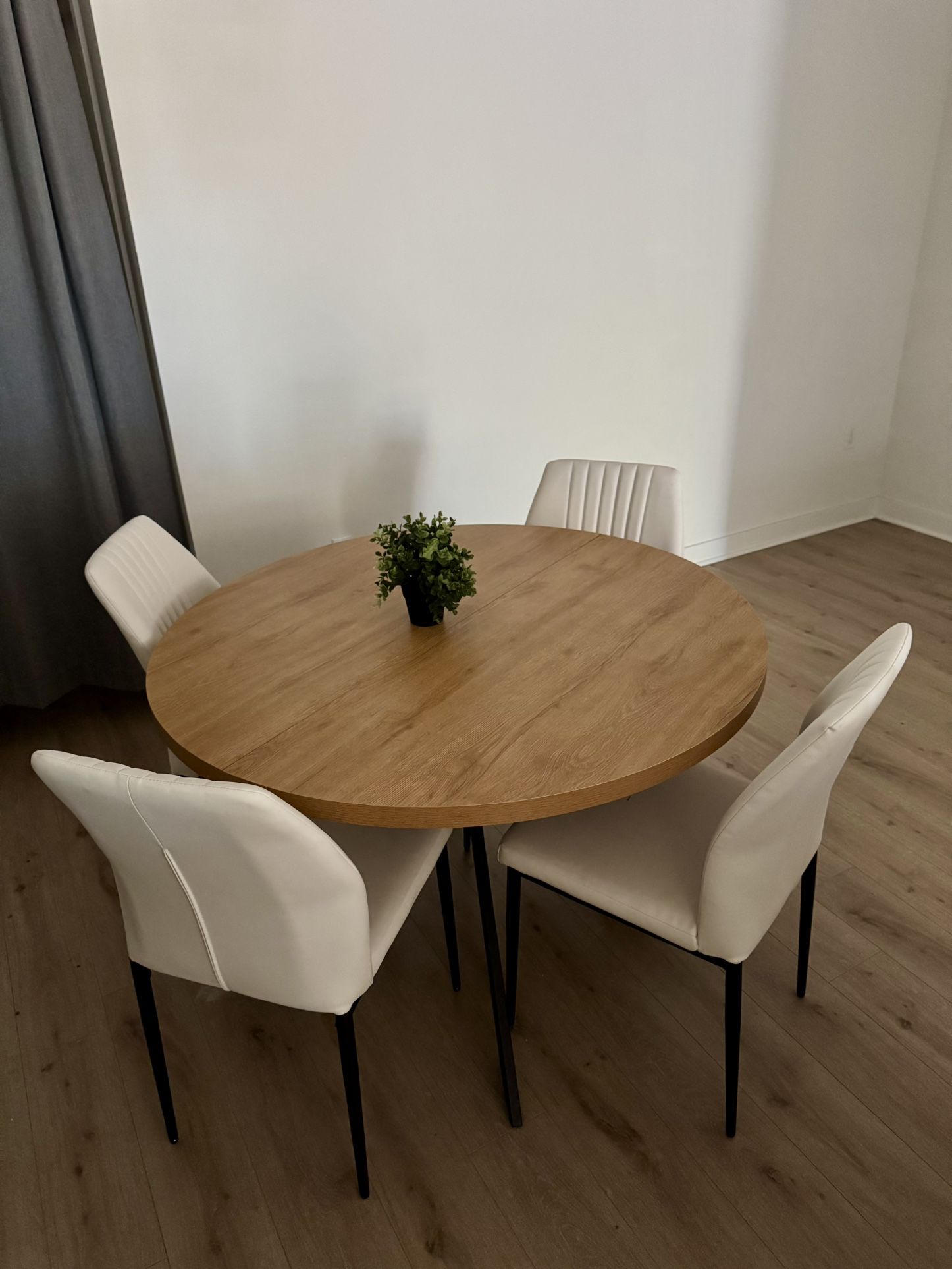 Dining Table Set