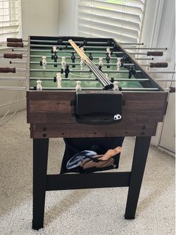 Game table (fooseball, pingpong, pool)