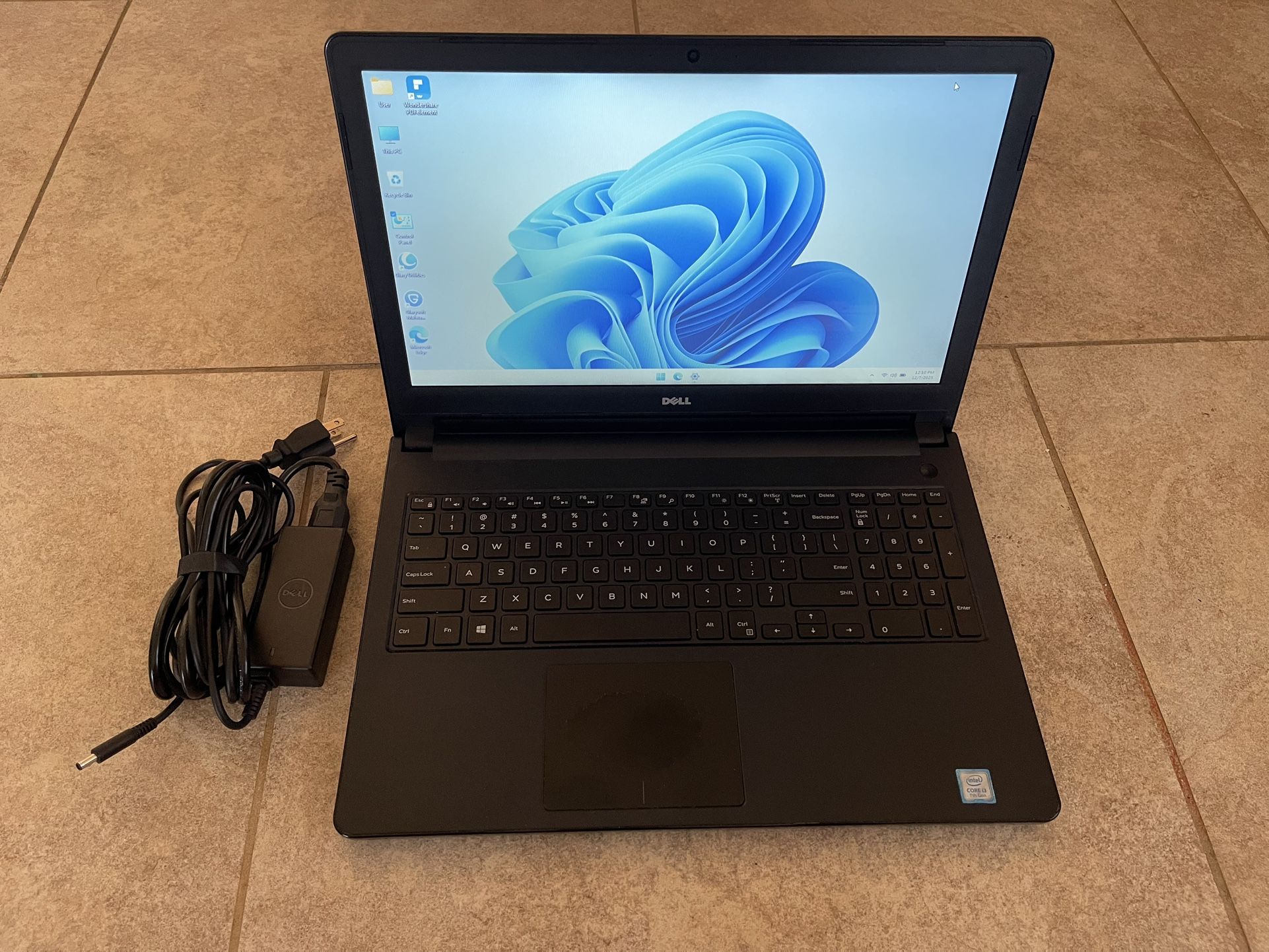 Dell Inches Core i3 7th Gen Inspiron 5566 Touch Screen