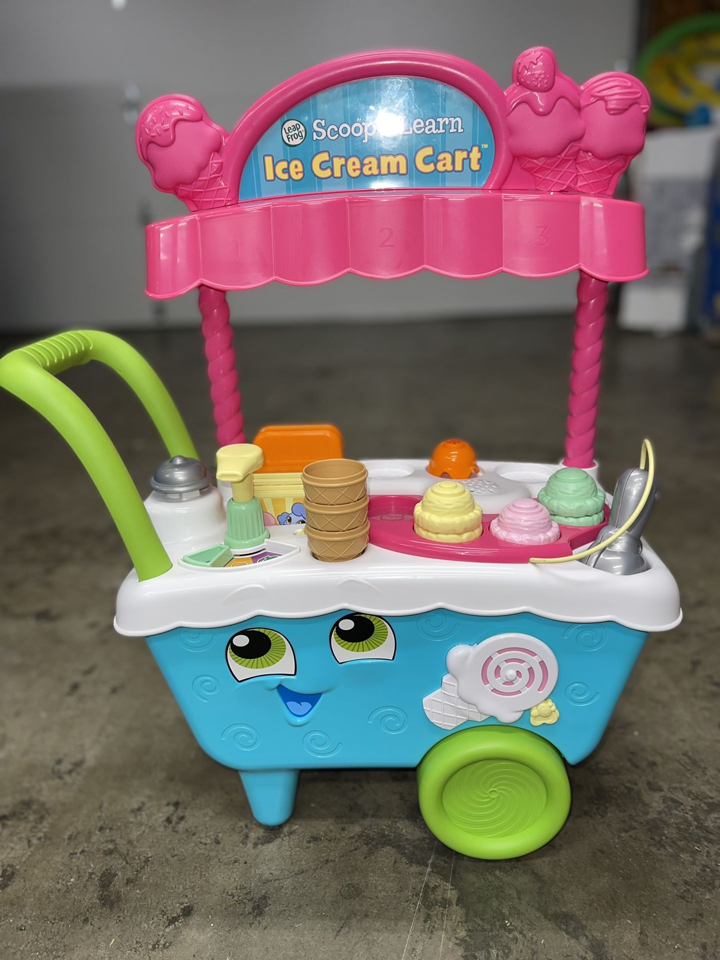 Leapfrog scoop and learn ice cream cart