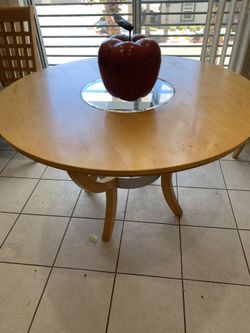 Kitchen table $50