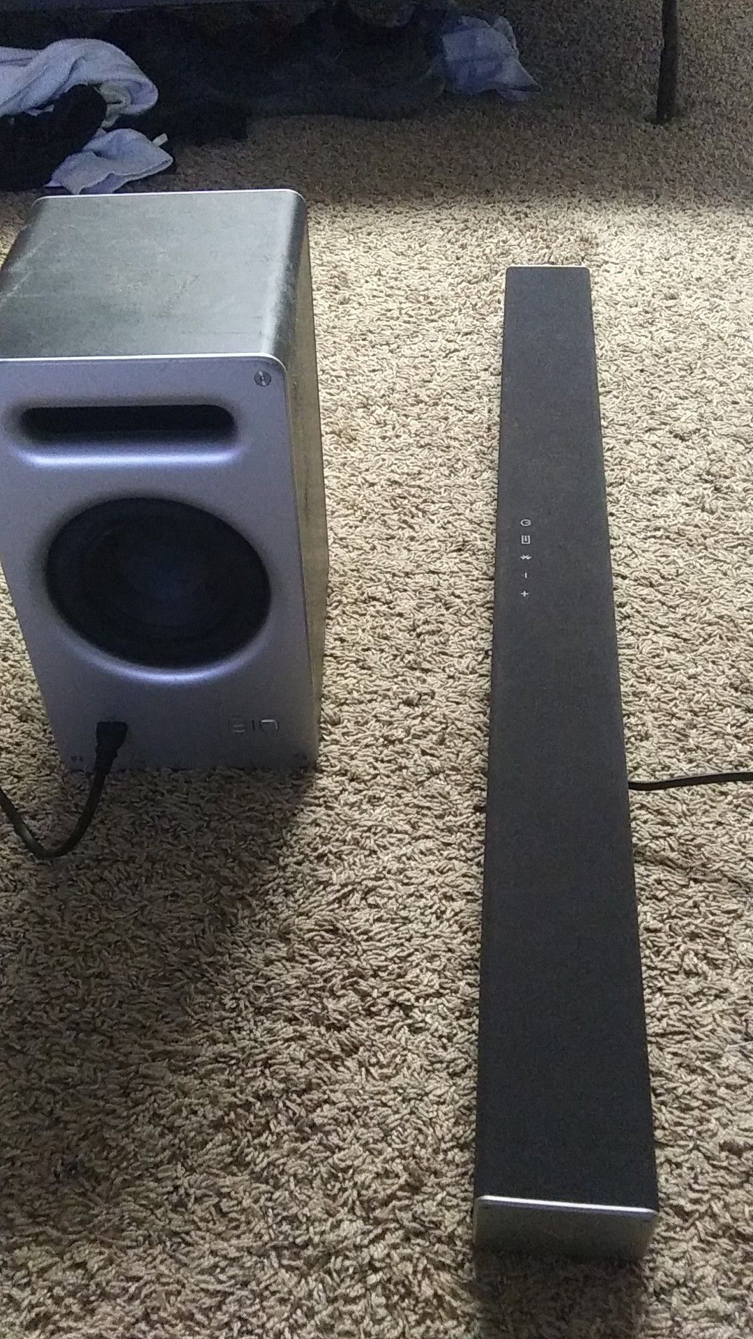 Soundbar and subwoofer