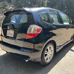 2011 Honda Fit (Automatic)