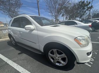 Mercedes Benz ML 350 ( 4x4)