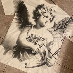 Dreako white graphic tee size L