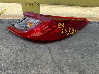 2025-2026 TOYOTA CAMRY RH TAIL LIGHT OEM