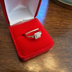 Diamond And 14kt Gold Engagement Ring 