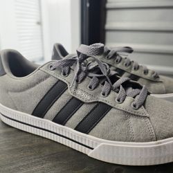 ADIDAS shoes - Men's 9