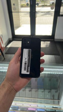 iPhone 12 128GB (Unlocked)