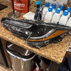 Toyota Corolla Headlight 