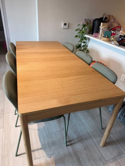 Dining table + 6 chairs