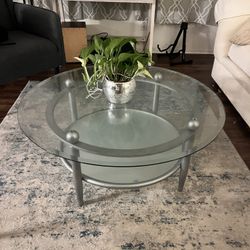 Glass coffee table 