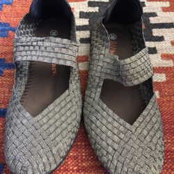 Bernie Mev Women's Catwalk Ballet Flat 8us/38 Eur 