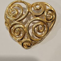 Heart brooch 