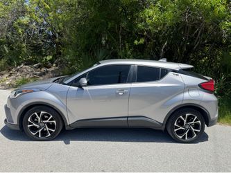 2019 TOYOTA C-HR XLE 2.0L *ONLY 79K MILES* WARRANTY* TRADES* FINANCING  *ONLY 79,000 MILES  * 2 OWNER  *4 BRAND NEW TIRES  PREMIUM RED LEATHER INTERIO