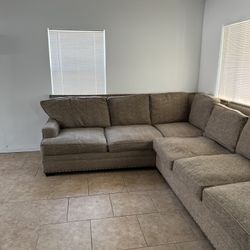 Sectional Couches 