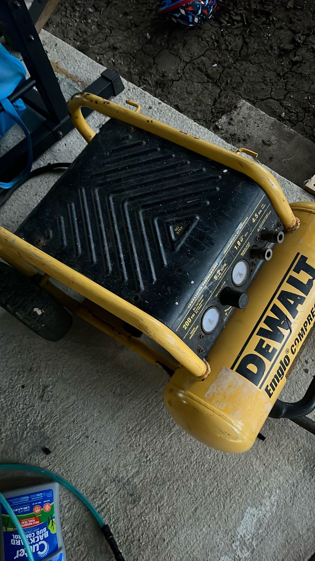 Air compressor