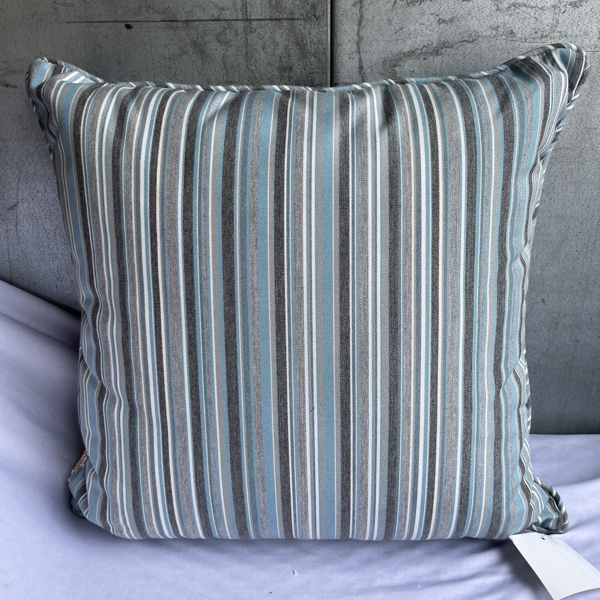 1 Sunbrella Porto Blue Chine Square Outdoor Throw Pillow 17 x 17