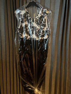 Long black and white dress