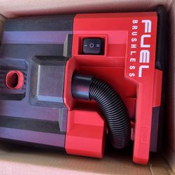 Milwaukee M18 Dry/wet Vacuum