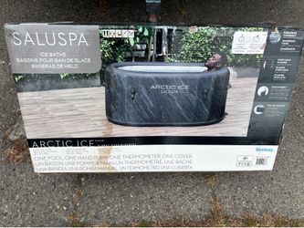 Cold plunge with inflator pump
