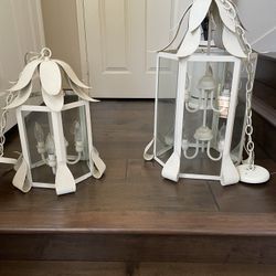 Set Of 2 Chandeliers 