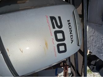 Honda 200hp outboard 4stroke with rigging for parts