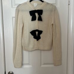 Women’s Bow Sweater