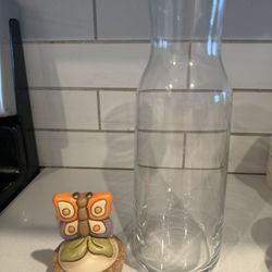 Bottle With Butterfly Lid