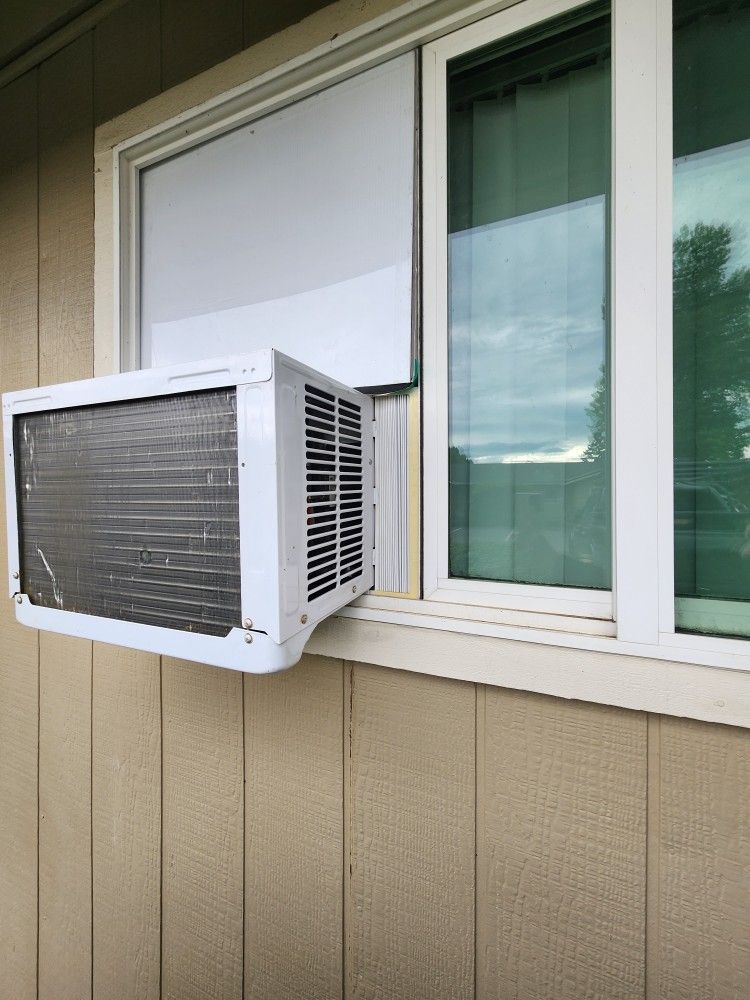 Window AC for ROOM